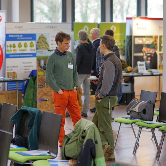 Die Frühaufsteher fanden bereits zeitig ins Gespräch.